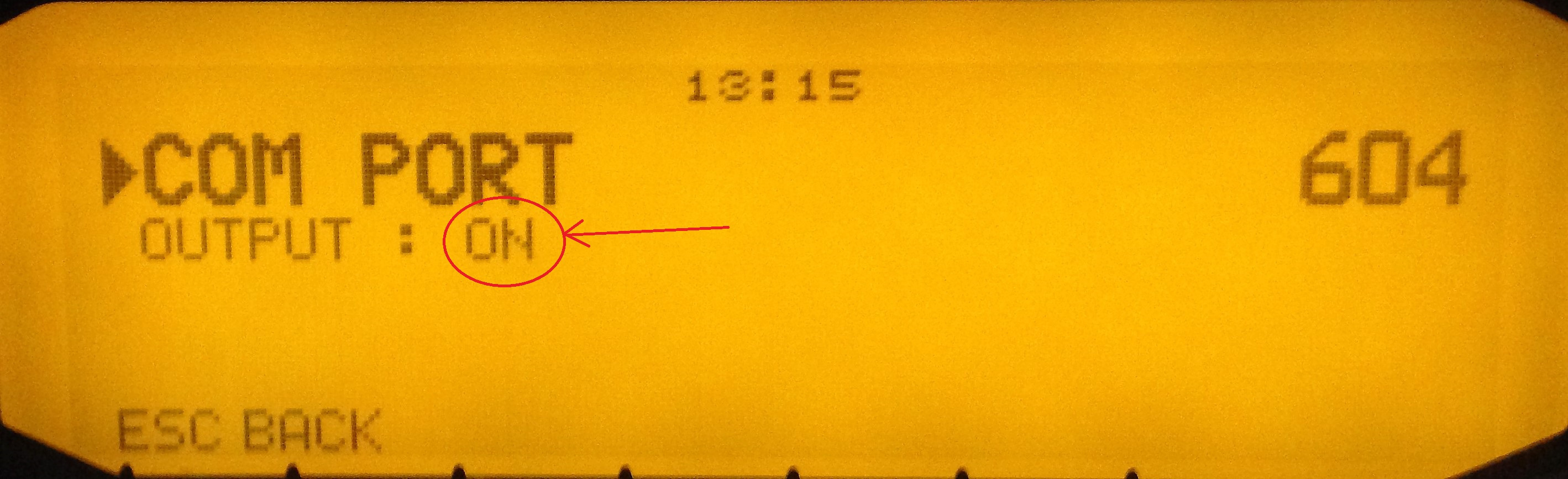 TM-D710 menú 604 OUTPUT ON.